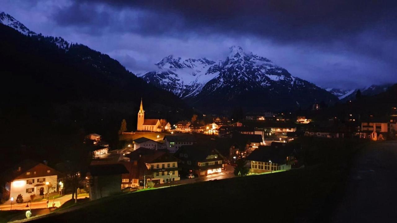 Bergjuwel Kleinwalsertal เฮียร์เชกก์ ภายนอก รูปภาพ